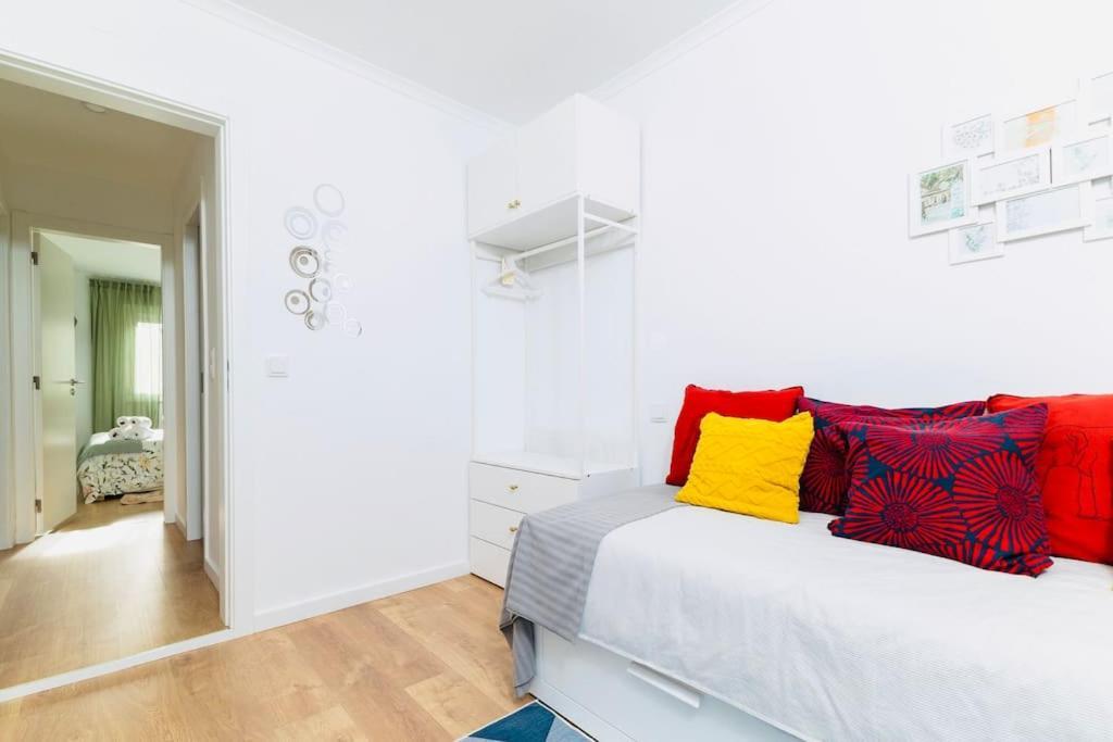 Modern 3 Bedroom Flat In Lisbon Luaran gambar