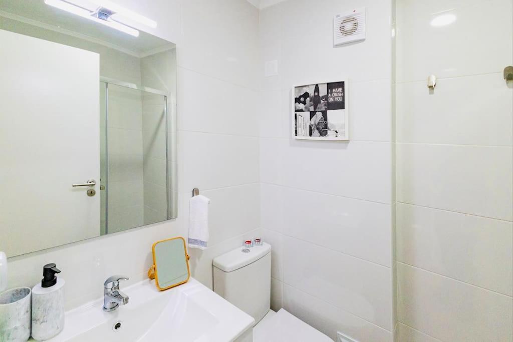 Modern 3 Bedroom Flat In Lisbon Luaran gambar